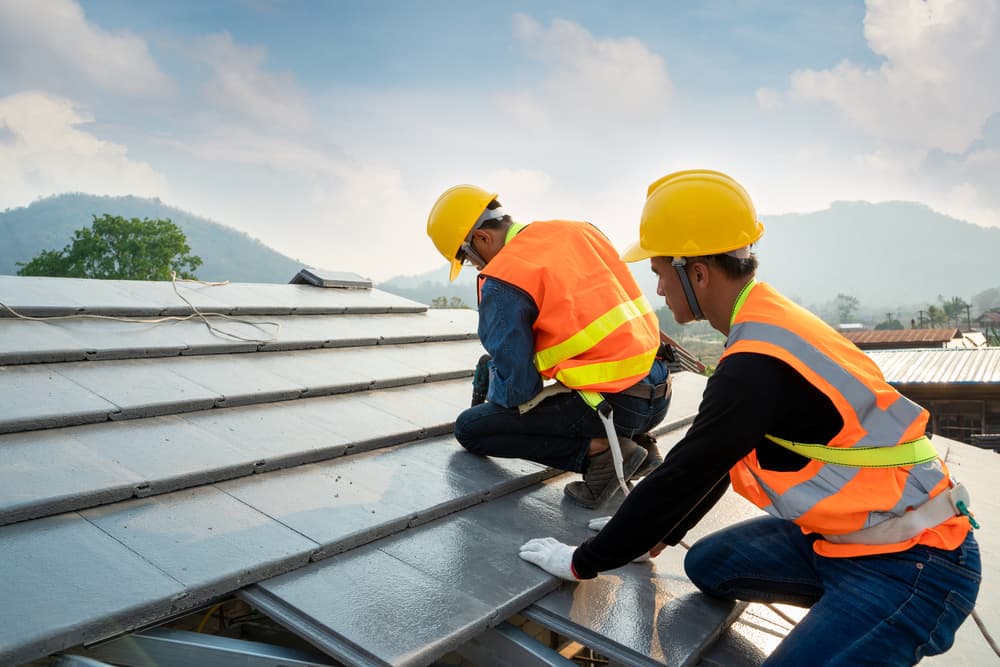 roof repair in Aurora UT